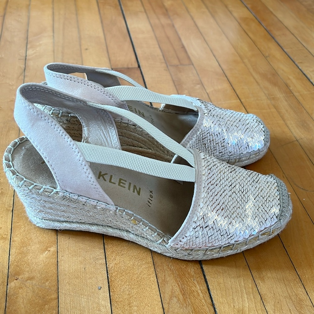 Anne Klein wedge sandal, 7.5, light pink with sequins